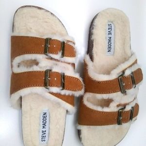 Steve Madden faux fur girls comfort sandals.